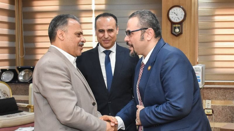 محافظ الشرقية يستقبل