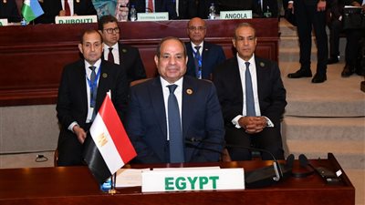 السيسي يؤكد موقف مصر الرافض لتهجير الفلسطينيين وإطلاق عملية إعادة إعمار غزة 