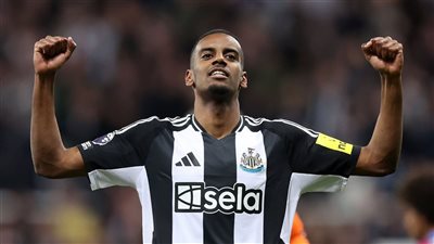 ليفربول يحسم آخر صفقتين في الانتقالات الصيفية بقيمة 165 مليون إسترليني