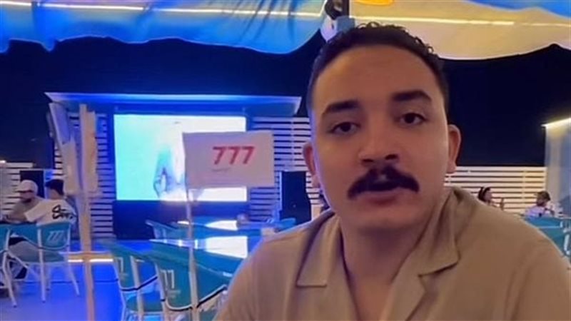 البلوجر مداهم، فيتو
