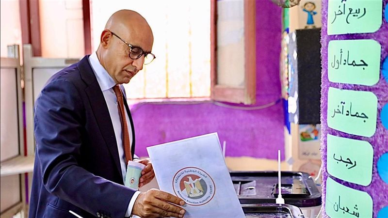 محمد عبد اللطيف وزير
