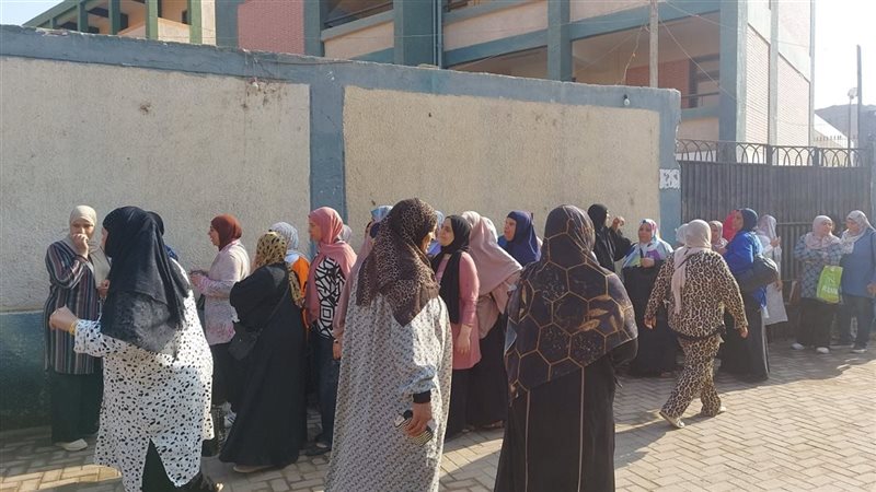 السيدات يتصدرن المشهد