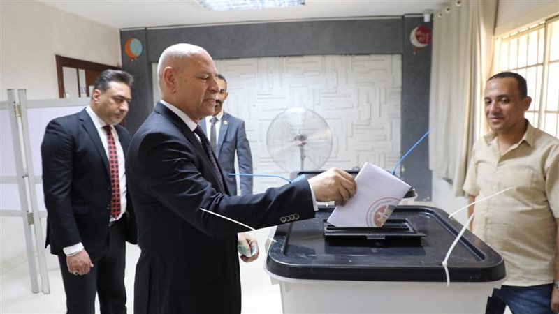 محافظ القاهرة،فيتو