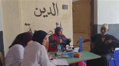 تفعيل القوافل الطبية داخل لجان انتخابات مجلس الشيوخ في الدقهلية (صور)