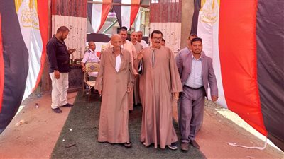 انتخابات مجلس الشيوخ، توافد أهالي قرية الإصلاح بالقليوبية على لجنة التصويت (فيديو وصور) 