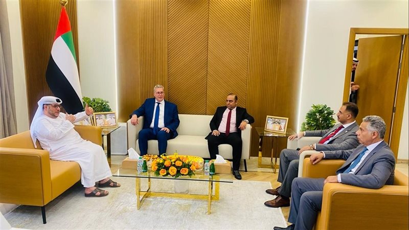 وزير البترول يبحث