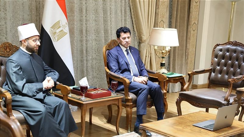 وزيرا الشباب والرياضة