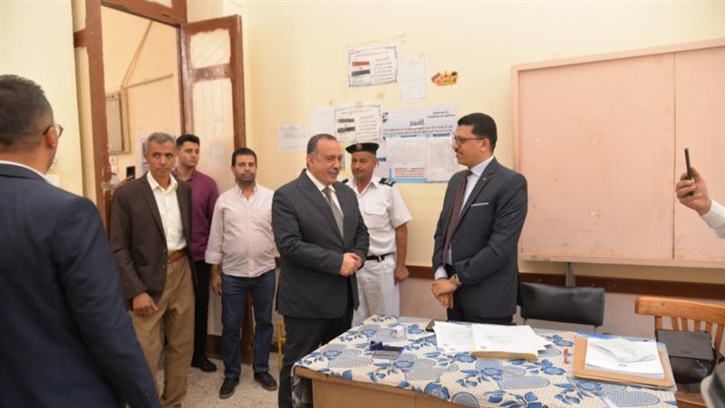 محافظ أسيوط يتفقد