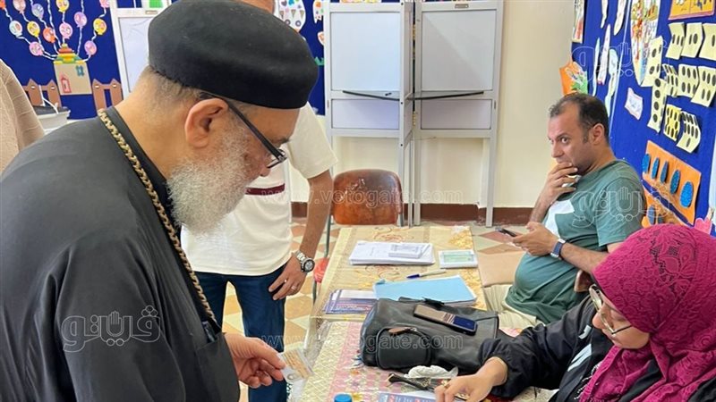 القمص بولا سعد يدلي