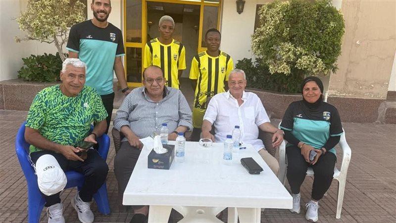 المشرف على الكرة