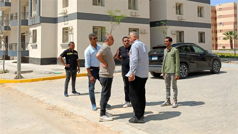 تفقد شقق الإسكان