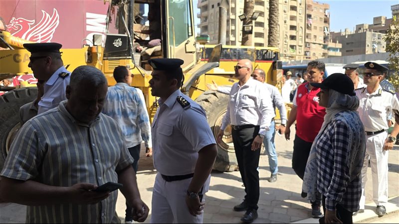 محافظ القليوبية خلال