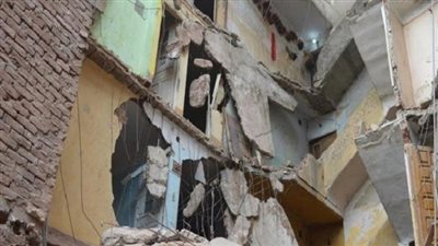 المعاينة تكشف سبب انهيار جزئي لعقار البساتين