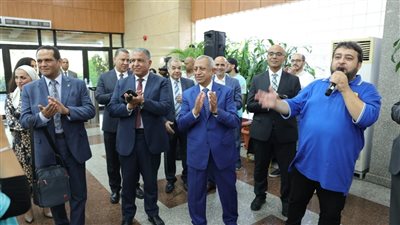 رئيس الأكاديمية العربية يتفقد المرحلة الختامية للمسابقة المصرية للبرمجة