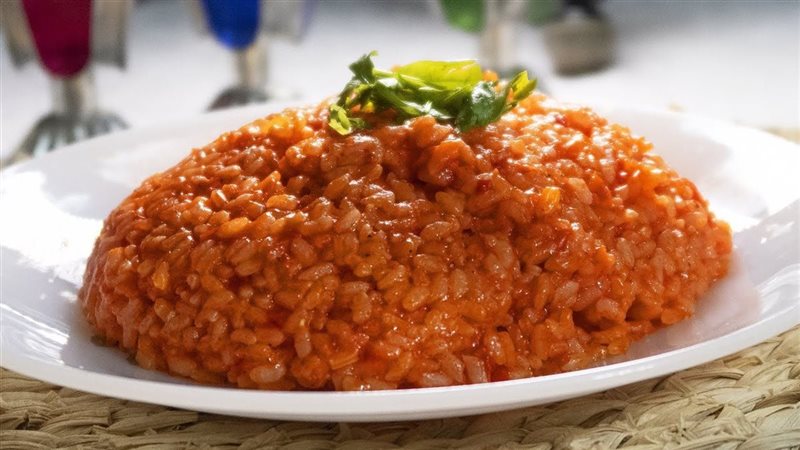 رز السمك الأحمر،