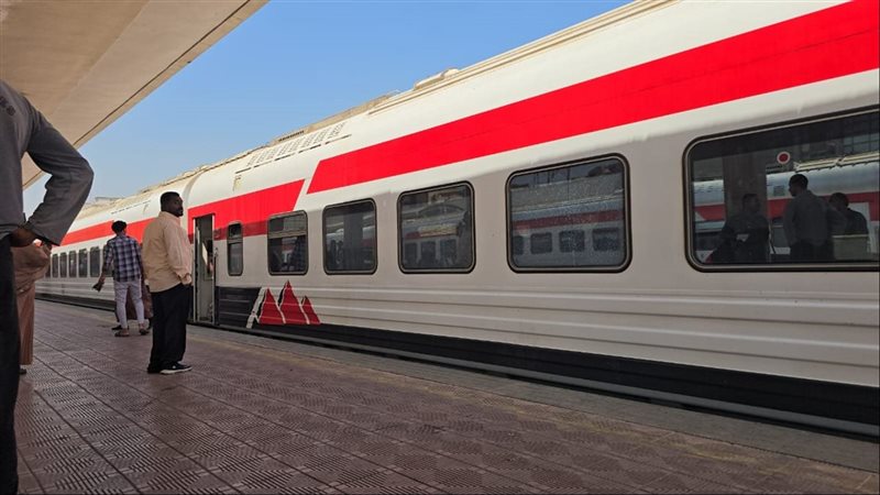 محطة قطار، فيتو