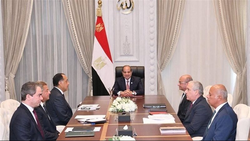 لقاء الرئيس مع المسئولين