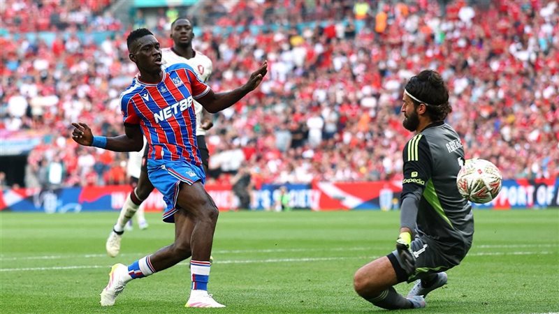 ليفربول وكريستال