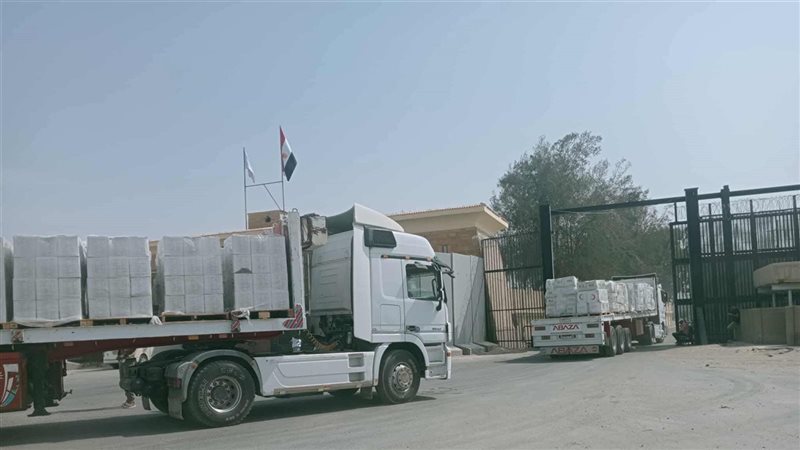 شاحنات المساعدات،