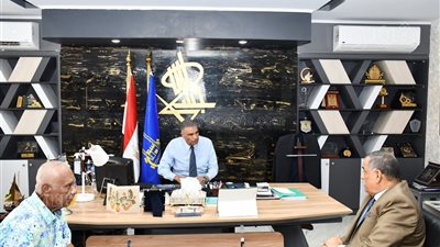 محافظ أسوان: تكاتف الجهود لعودة الفريق الأول للمحافظة لكرة القدم إلى الدوري الممتاز 