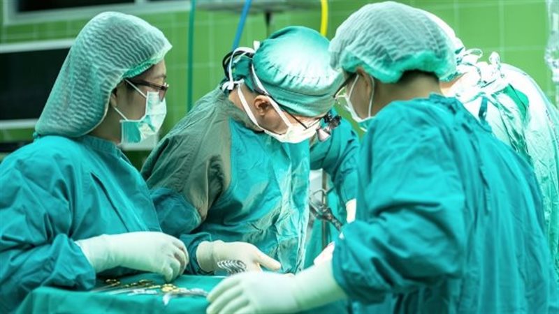 عملية استئصال الزائدة،
