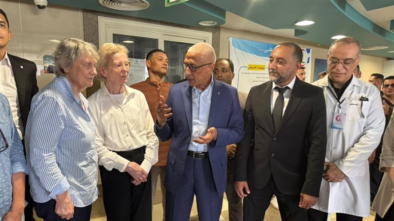 وفد منظمة الحكماء