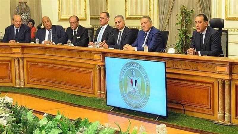 خلال اجتماع رئيس
