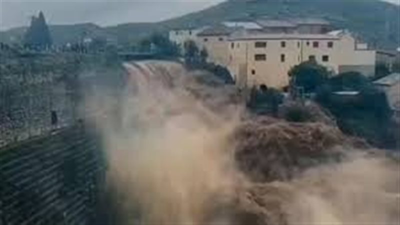 تفسير رؤية الفيضان