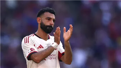 آلان شيرر يتغنى بقدرات وعقلية محمد صلاح: من أفضل اللاعبين في تاريخ البريميرليج