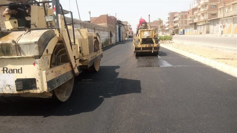 جانب من أعمال الرصف،