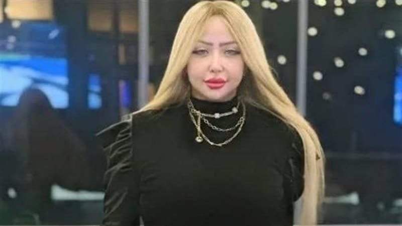 الراقصة بوسي 