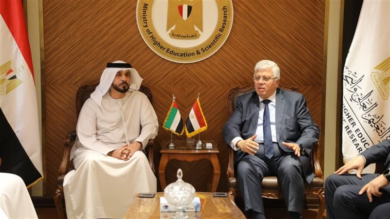 عاشور يتابع موقف