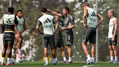 ريال مدريد يختتم تدريباته استعدادًا لمواجهة أوساسونا بالدوري الإسباني (فيديو)