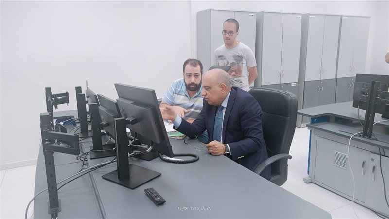 وزير الكهرباء يتفقد