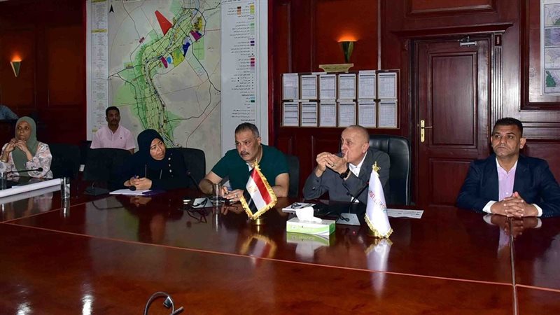 أثناء الاجتماع 