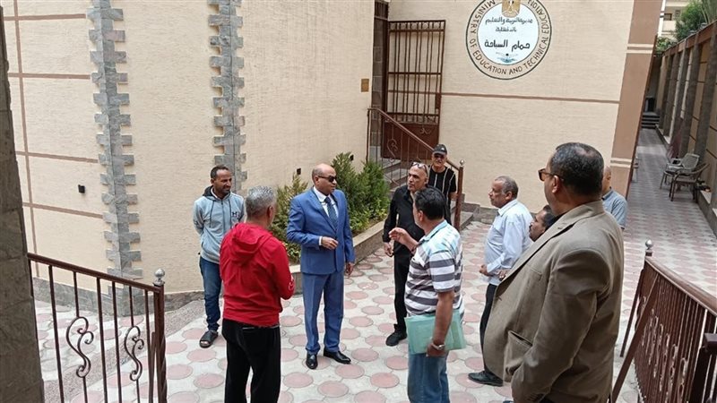 حمام سباحة تعليم