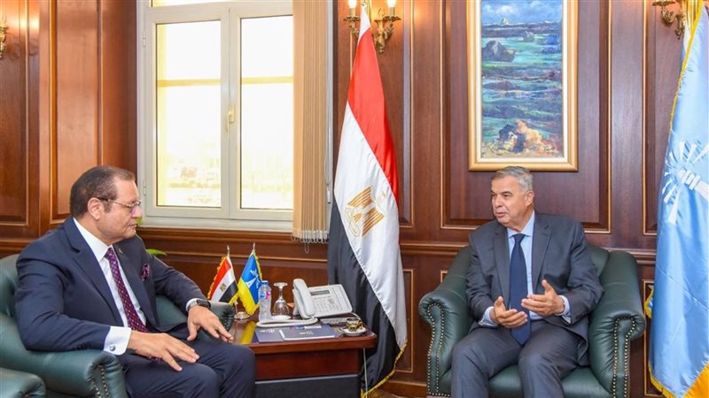 ملتزمون بتوفير البنية