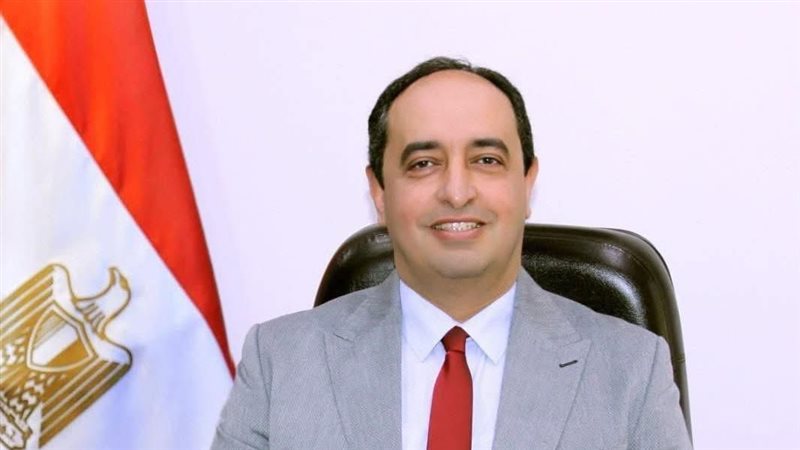 الدكتور عمرو عثمان