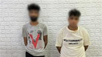 القبض على شخصين متهمين بسرقة الهواتف المحمولة بالخليفة