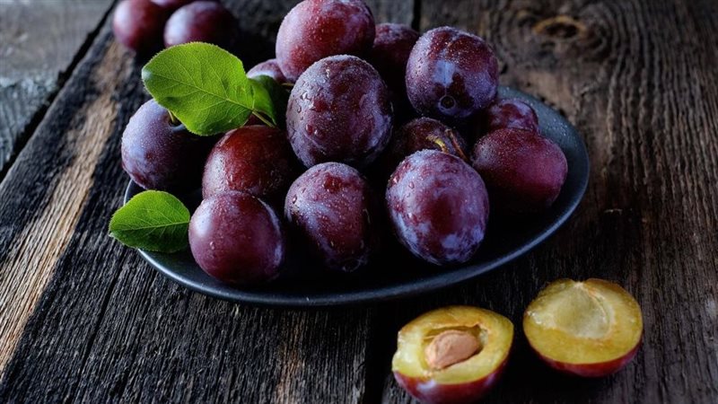 فوائد البرقوق