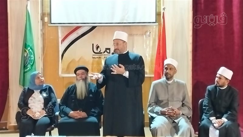 جانب من فعاليات الندوة،
