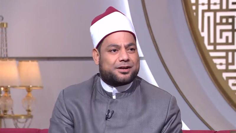  الدكتور مصطفى عبد