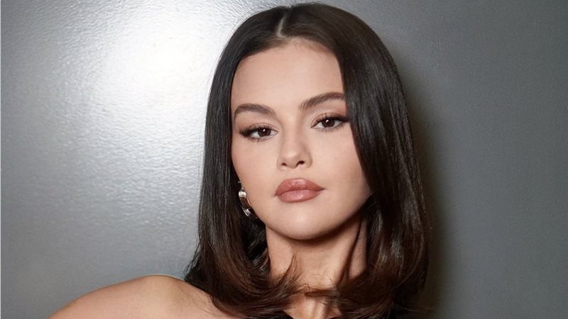 سيلينا جوميز، فيتو