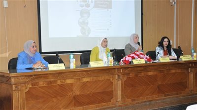 ألسن عين شمس تستعرض برامجها الجديدة بنظام الساعات المعتمدة