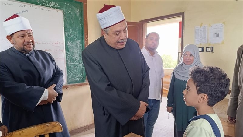 رئيس قطاع المعاهد
