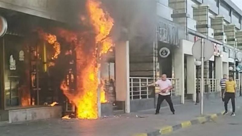 حريق سابق في الفندق،