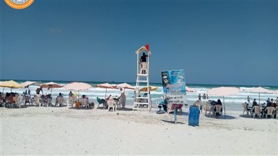بعد حادث الغرق الجماعي، رفع الرايات الحمراء على شواطئ العجمي 