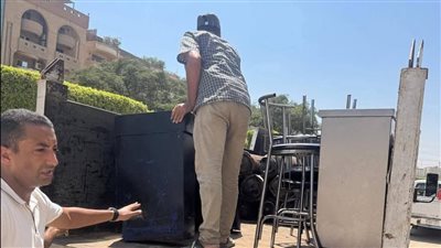 حملات مكثفة بالجيزة لمنع تحويل الجراجات لأنشطة تجارية بهضبة الأهرام