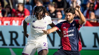 كالياري يخطف تعادلا قاتلا من فيورنتينا في الدوري الإيطالي