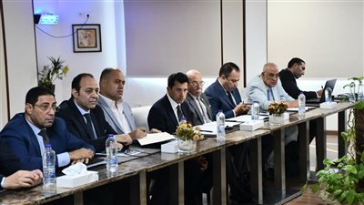تفاصيل اجتماع وزير الشباب مع مسئولي الشئون القانونية بالأندية بسبب قانون الرياضة